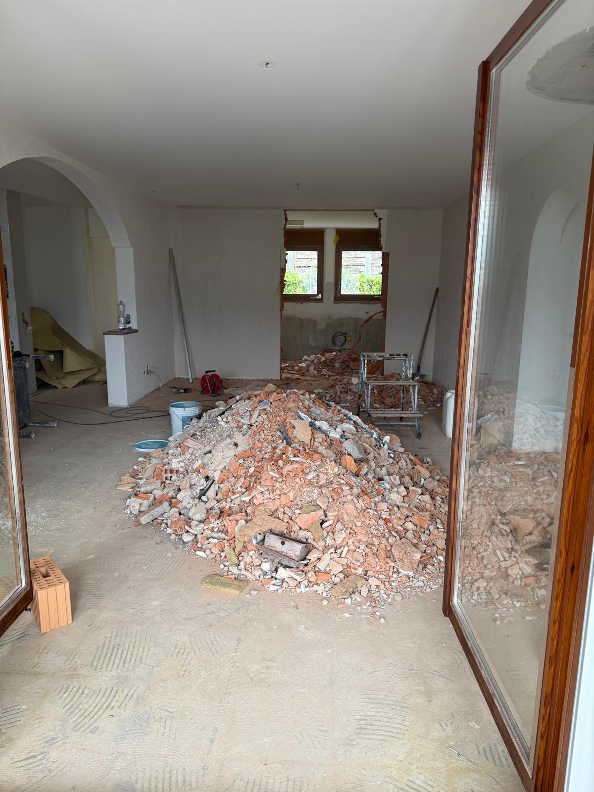 renovation.porza.before - renovation.porza.areas.kitchen